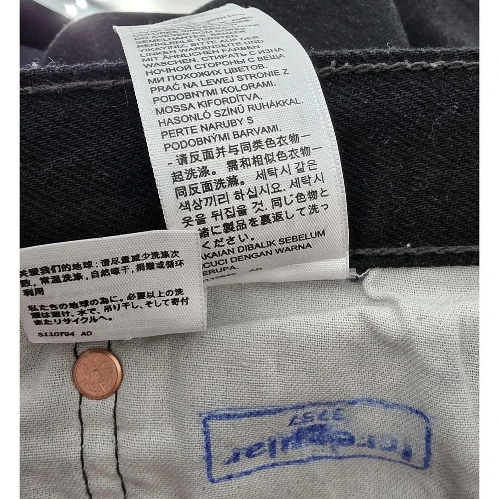 Levi's 501 Black Shorts Mens 42 / Inseam 12 Denim Unhemmed Bermuda Button Fly